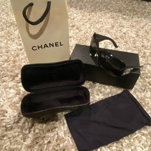 Chanel Mother of Pearl Sunglasses (black)